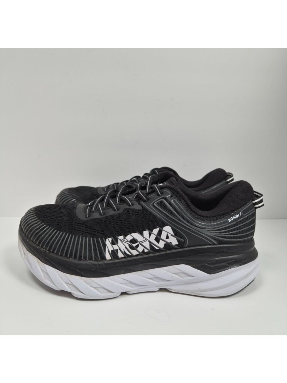 Hoka One One Bondi 7 Women's Black Running Shoes US Size 8.5D - Picture 2 of 8